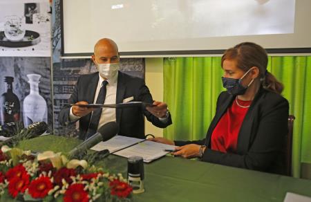 Novinarska konferenca 5